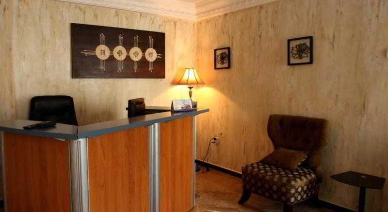 Charlies Place And Suites Lagos Zewnętrze zdjęcie